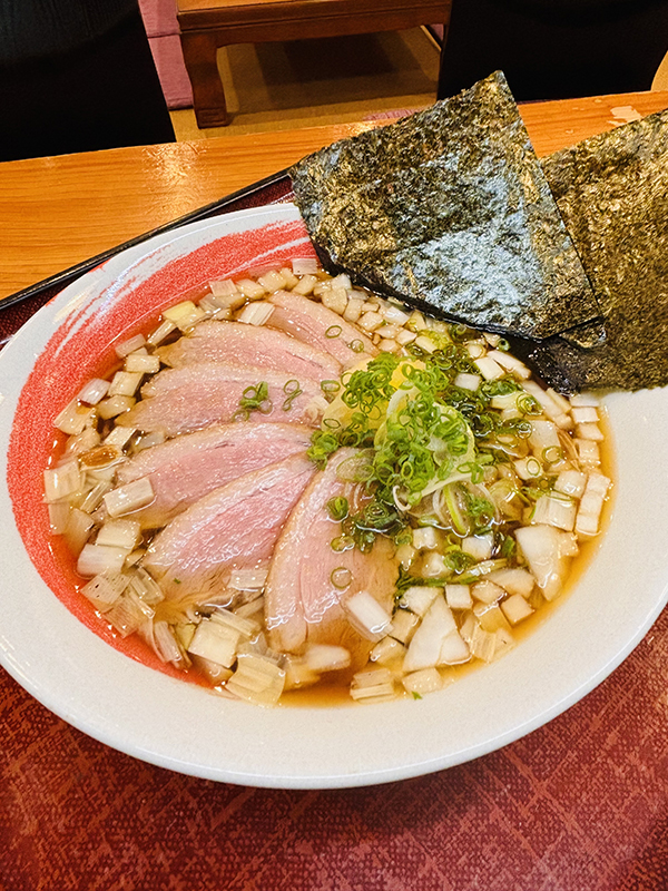 鴨ラーメン（並・上・特上） 並880円 上1,320円 特上1760円 ※画像は特上