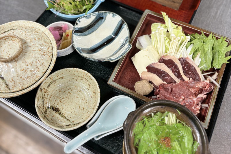 天然真鴨はりはり鍋膳 3,300円